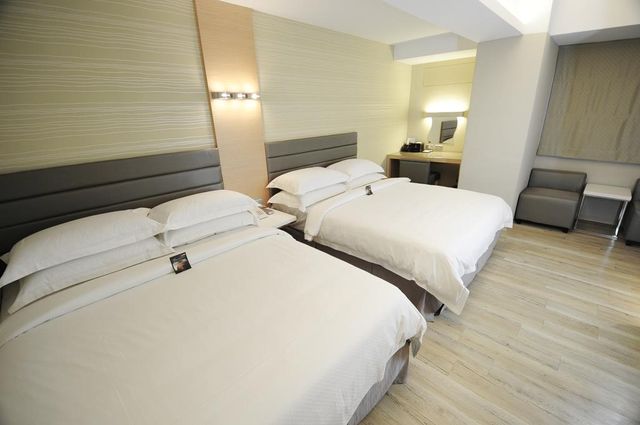더 리버사이드 호텔 에스테틱스 (The Riverside Hotel Esthetics) 【가오슝 호텔 Top 10 】-Standard Quad Room-4