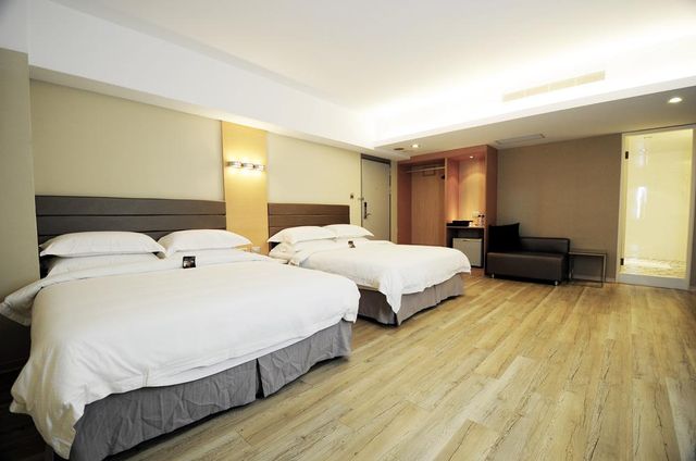 더 리버사이드 호텔 에스테틱스 (The Riverside Hotel Esthetics) 【가오슝 호텔 Top 10 】-Quad Room-1