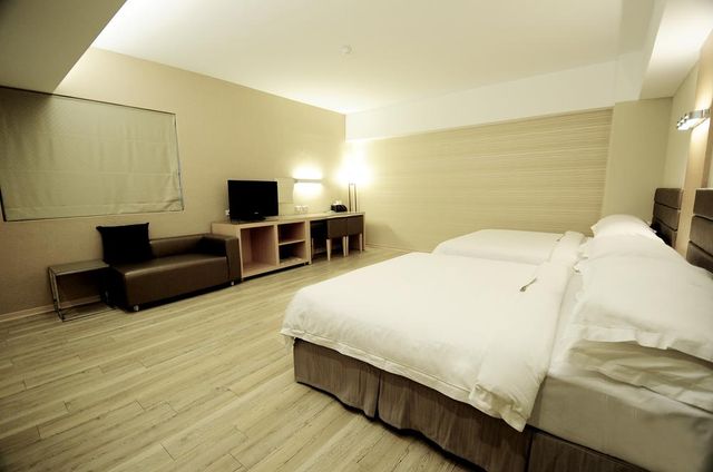 더 리버사이드 호텔 에스테틱스 (The Riverside Hotel Esthetics) 【가오슝 호텔 Top 10 】-Quad Room-4