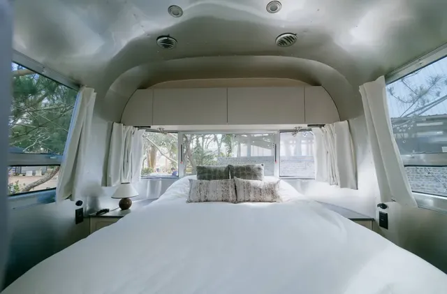 小巷清風 Le.Alley Autocamp Resort | 新上架！豪華露營車-【露營車】露營車－Flying Cloud 28呎｜一大床-2