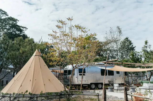 小巷清風 Le.Alley Autocamp Resort | 新上架！豪華露營車-【露營車】露營車－Flying Cloud 28呎｜兩小床-6
