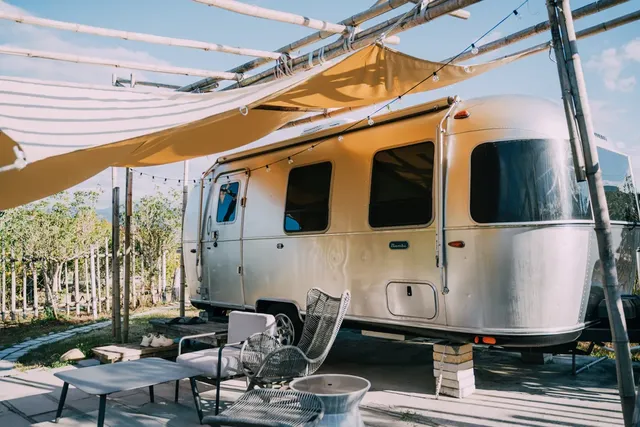 小巷清風 Le.Alley Autocamp Resort | 頂級露營車、環山美景-【露營車】露營車－Bambi 22 呎-2