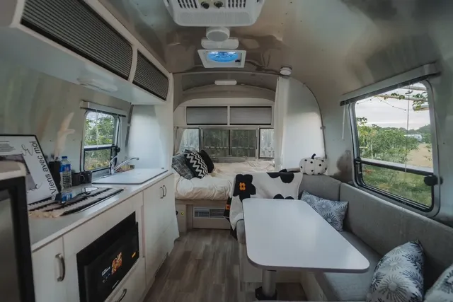 小巷清風 Le.Alley Autocamp Resort | 頂級露營車、環山美景-【露營車】露營車－Bambi 22 呎-4