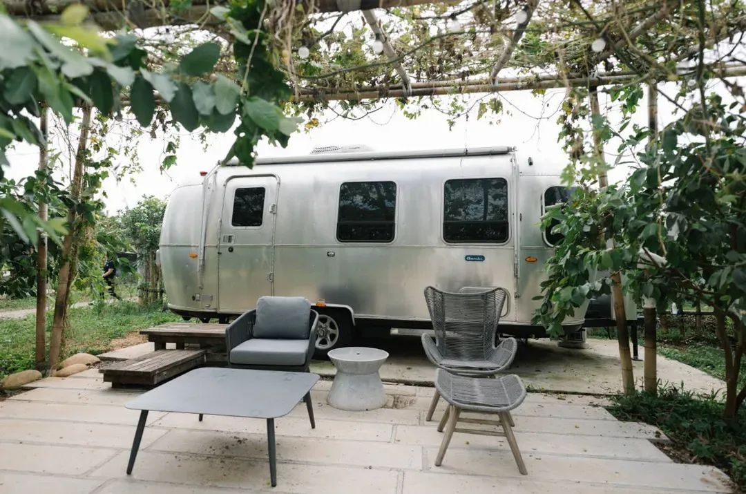 小巷清风 Le.Alley Autocamp Resort | 顶级露营车、环山美景