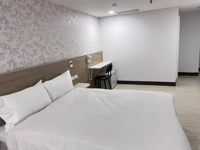 嘉樂行旅-簡約雙人房(無窗)-2