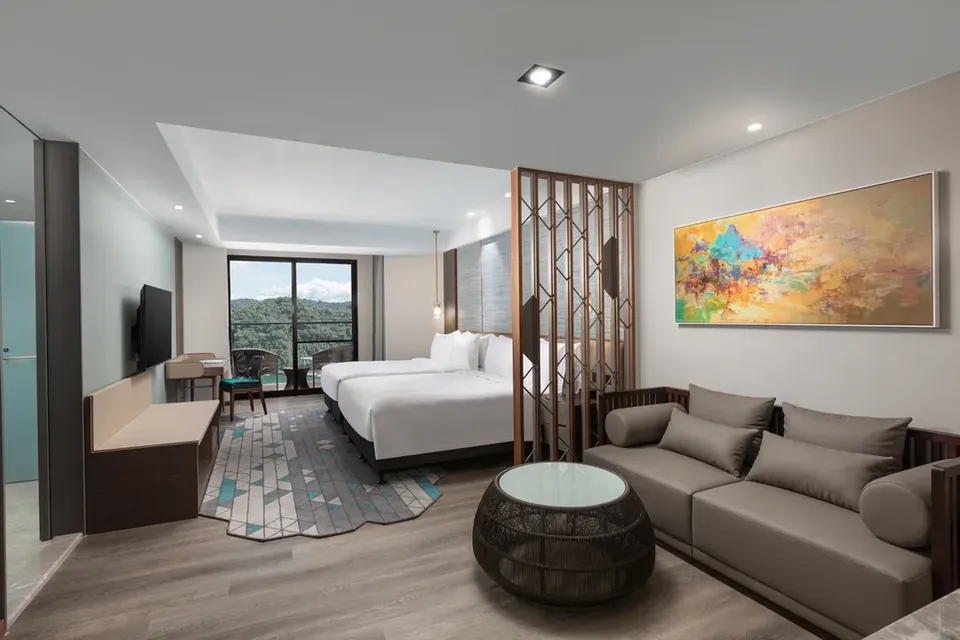 【高鐵假期】南投日月潭力麗溫德姆溫泉酒店2日自由行-精緻家庭房(2中床，含早餐)-1