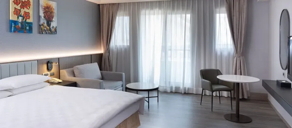 【高鐵假期】高雄義大天悅飯店2日自由行-菁英雅緻雙人房(1大床,含早餐)-1