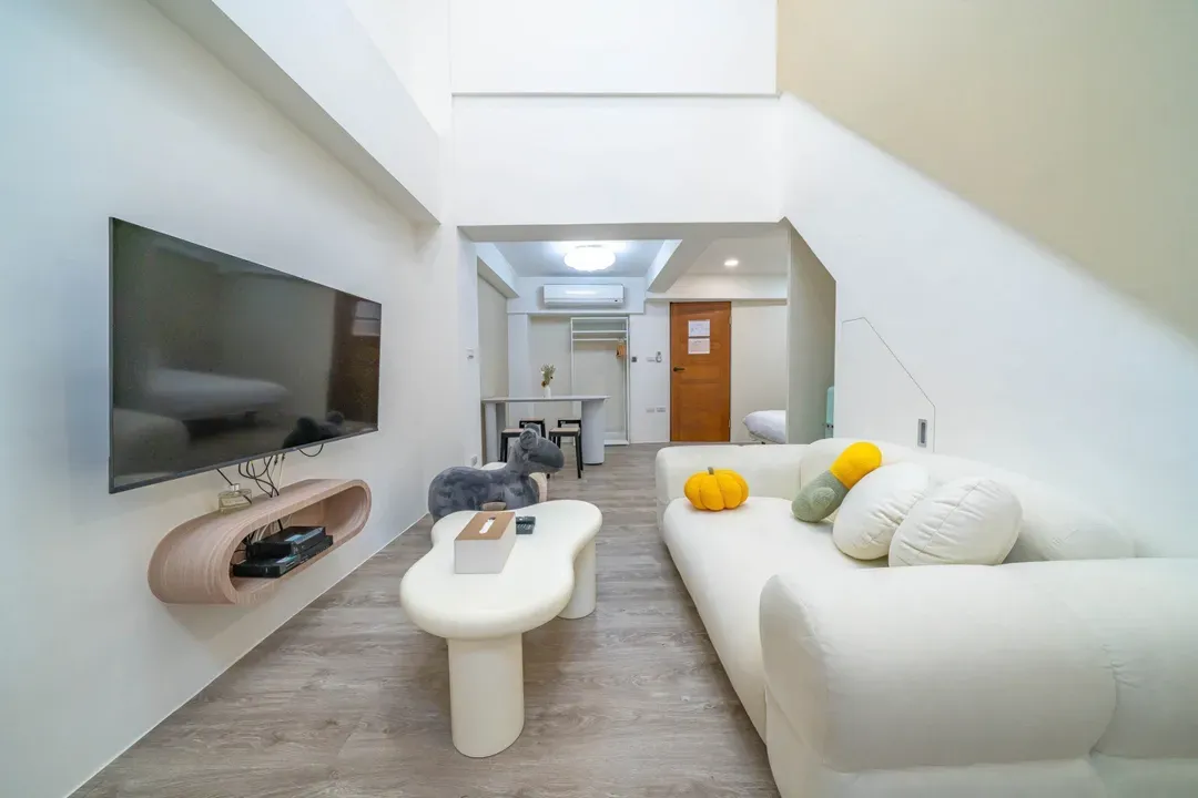Tsum Chill /near the Second Art Museum and Chihkan Tower Business District