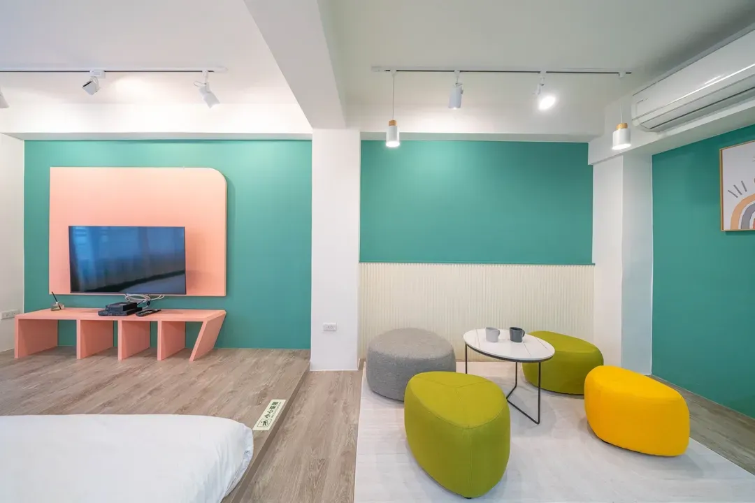 Tsum Chill /near the Second Art Museum and Chihkan Tower Business District