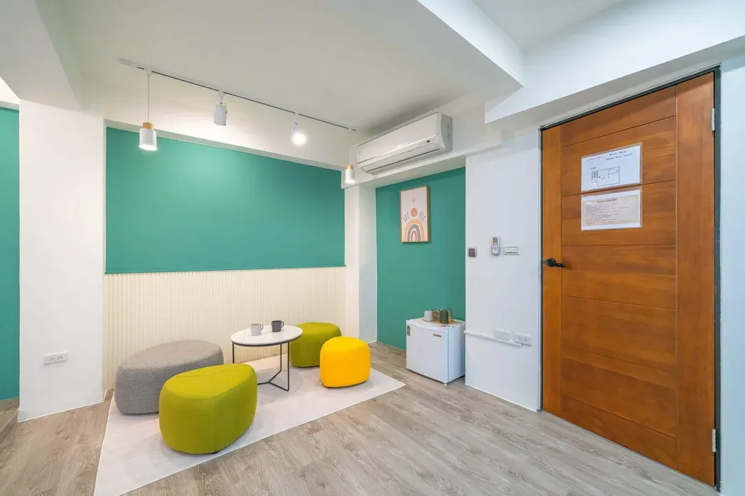 Tsum Chill /near the Second Art Museum and Chihkan Tower Business District