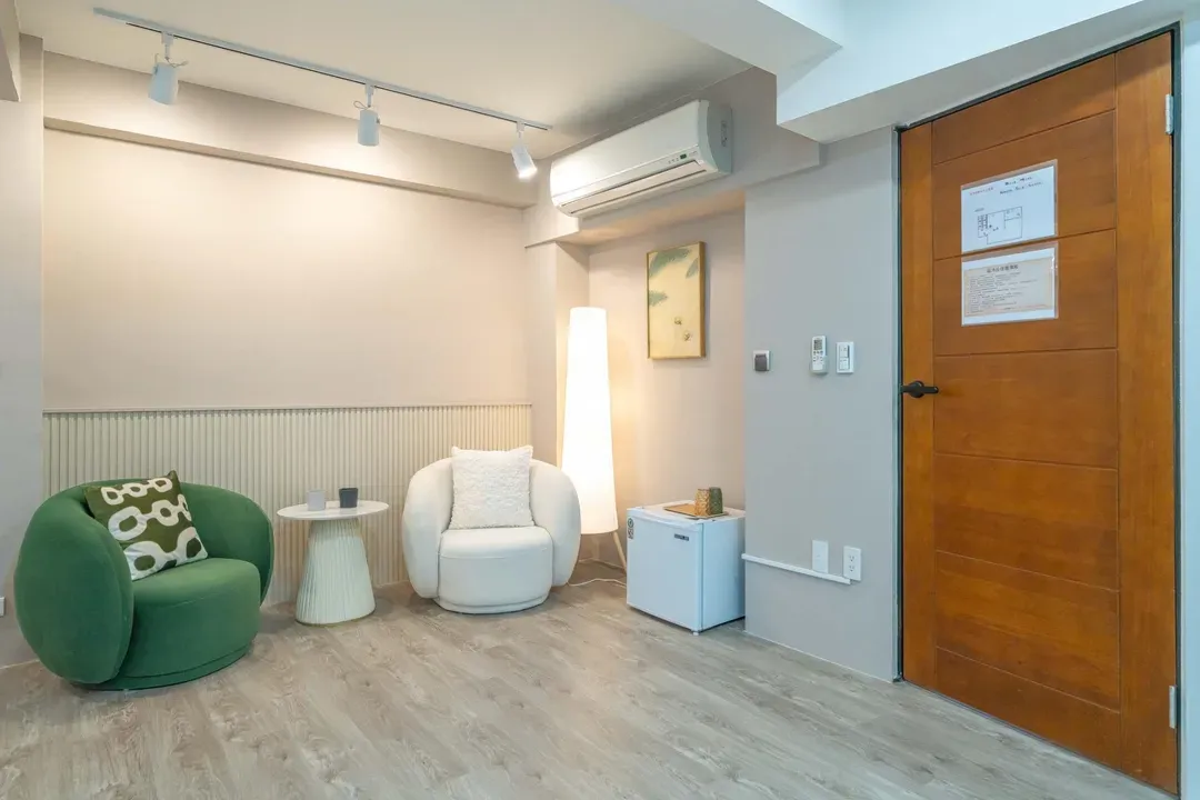 Tsum Chill /near the Second Art Museum and Chihkan Tower Business District