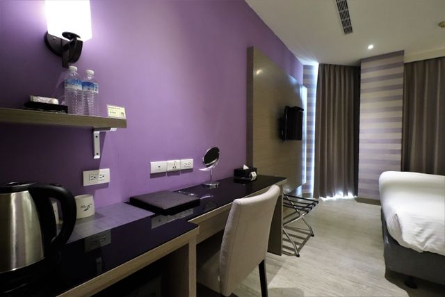 J-Hotel-Business double | big bed-6