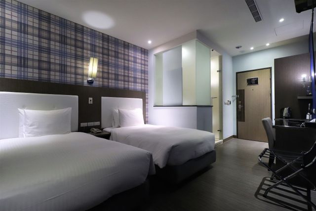J-Hotel-Business Double | Two Small Beds-3