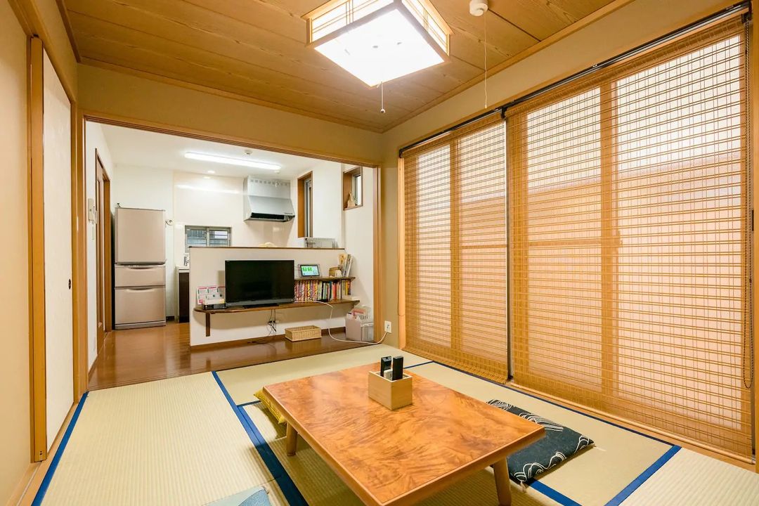 2-story villa in Shinjuku/4min walk to Yotsuya station/Near Shinjuku Gyoen/3 bedrooms/1 living room/80㎡/Max 8pax