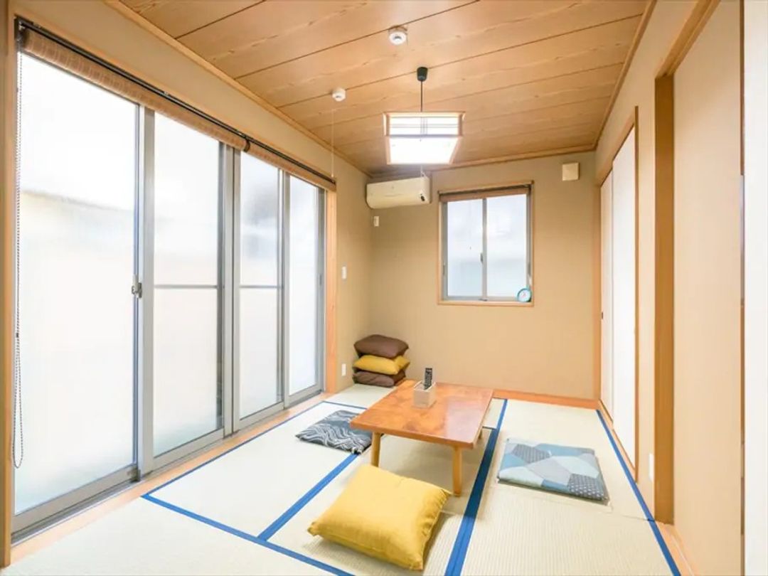 2-story villa in Shinjuku/4min walk to Yotsuya station/Near Shinjuku Gyoen/3 bedrooms/1 living room/80㎡/Max 8pax