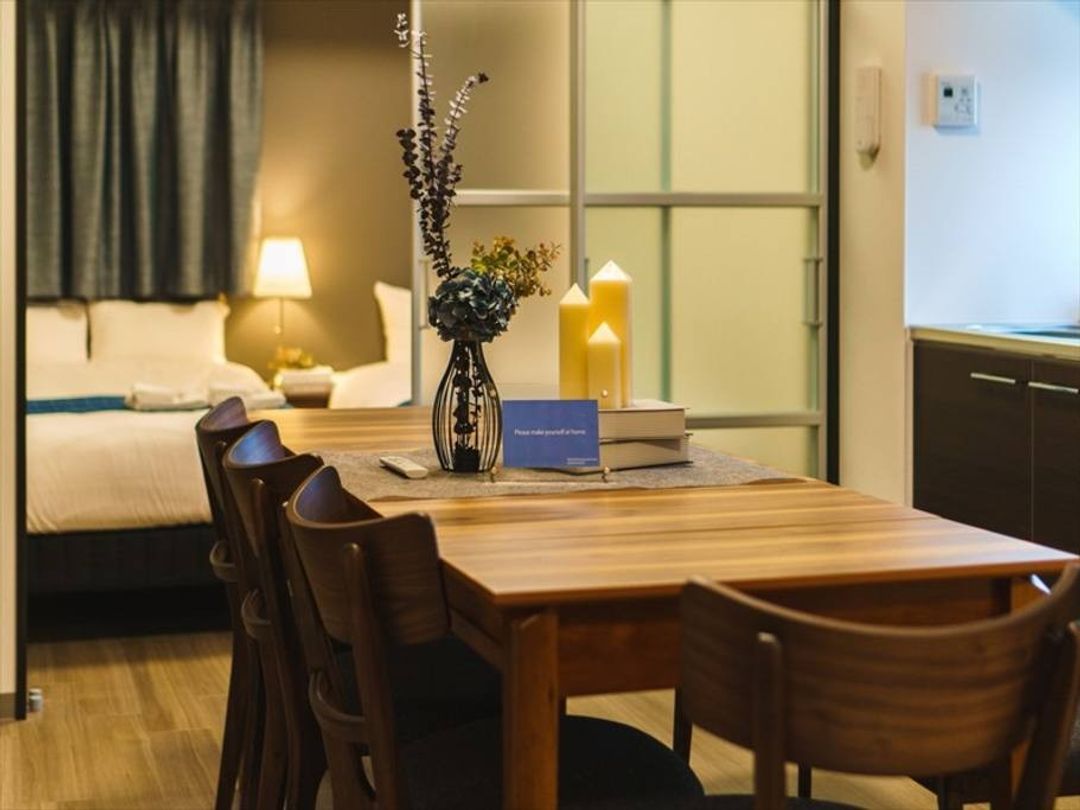 Walking to Shinsaibashi, Namba, and Dotonbori! 4min to Nagahoribashi Station/Max7pax