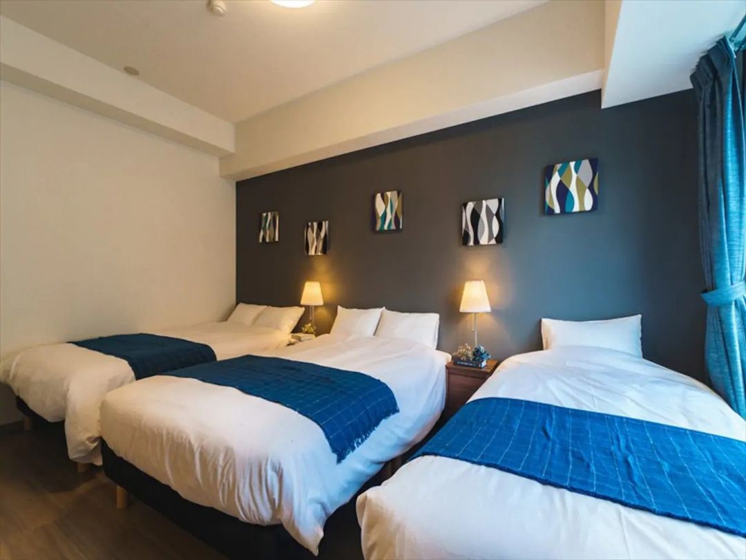 Walking to Shinsaibashi, Namba, and Dotonbori! 4min to Nagahoribashi Station/Max7pax