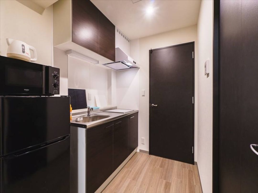 Walking to Shinsaibashi, Namba, and Dotonbori! 4min to Nagahoribashi Station/Max7pax