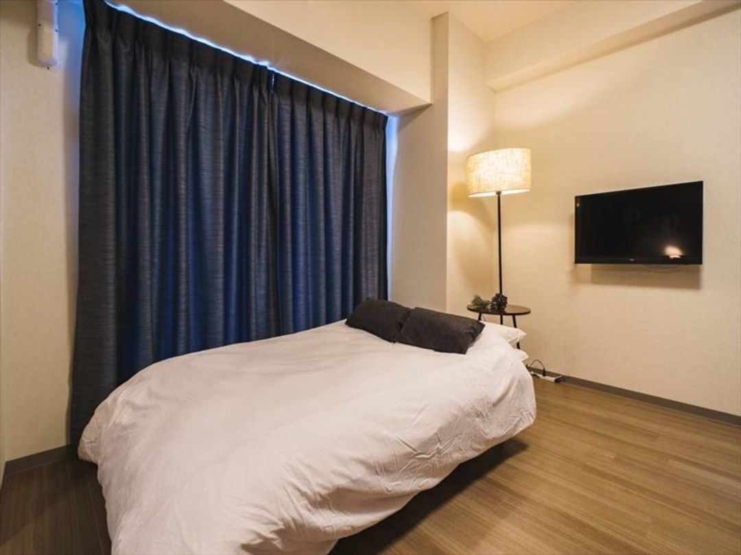 Walking to Shinsaibashi, Namba, and Dotonbori! 4min to Nagahoribashi Station/Max7pax