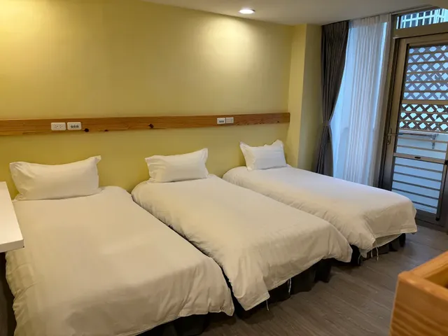 慢且洄瀾文旅飯店｜花蓮市中心美食吃不停｜香榭大道上-單床三人房 - 無停車位-6