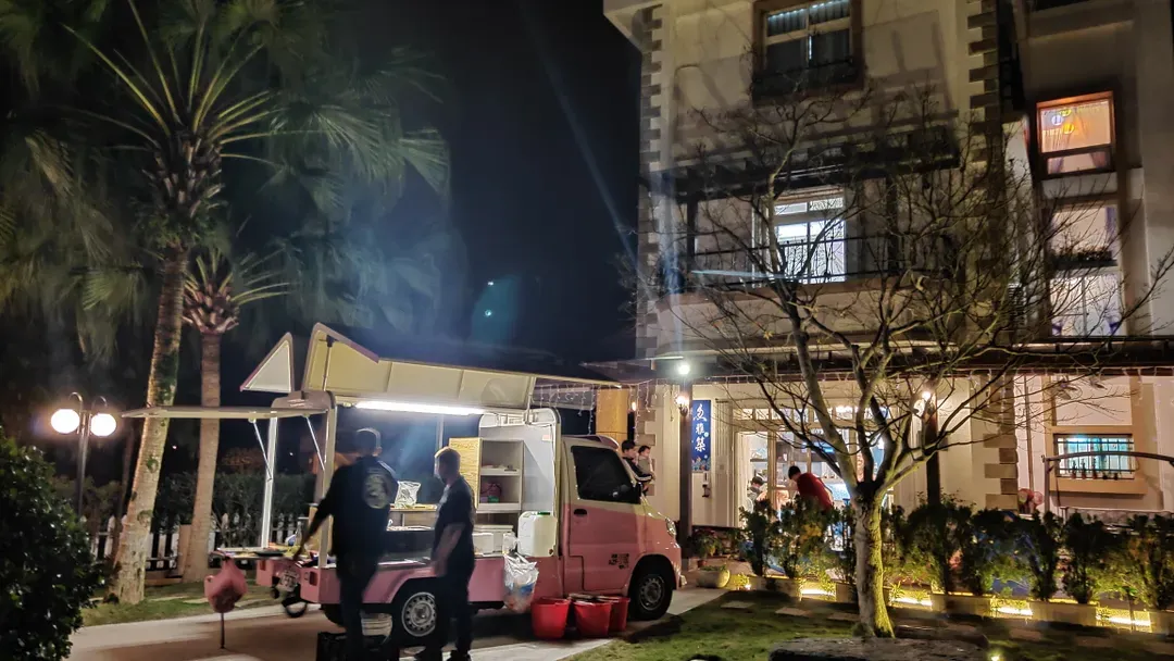 魚雅築渡假民宿| 可10-20人包棟 | 烤肉 | 歡唱 | 戲水池 | 也可少房包棟 另有優惠