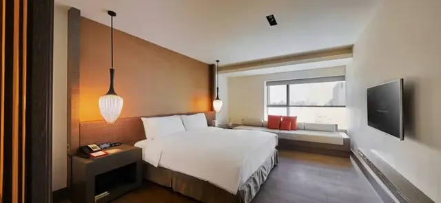 Silks Place Tainan-Junior King Suite ll include breakfast l 1 pax-4