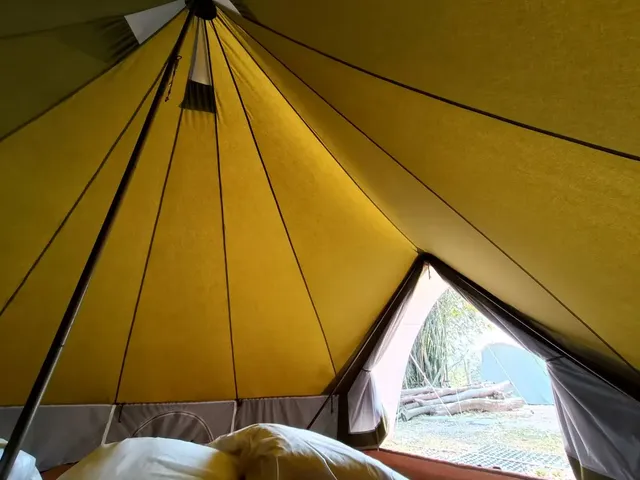 爵士鐘型帳，可住2-4人