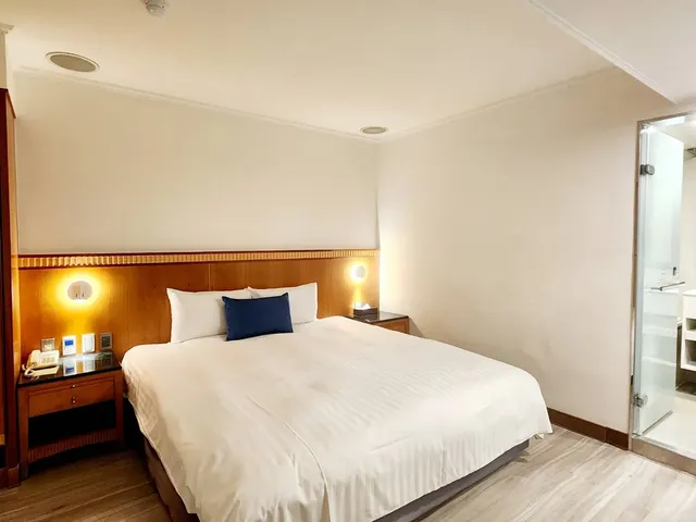 Sojourn Hotel Kaohsiung Seven Sages-Deluxe Double Room-1