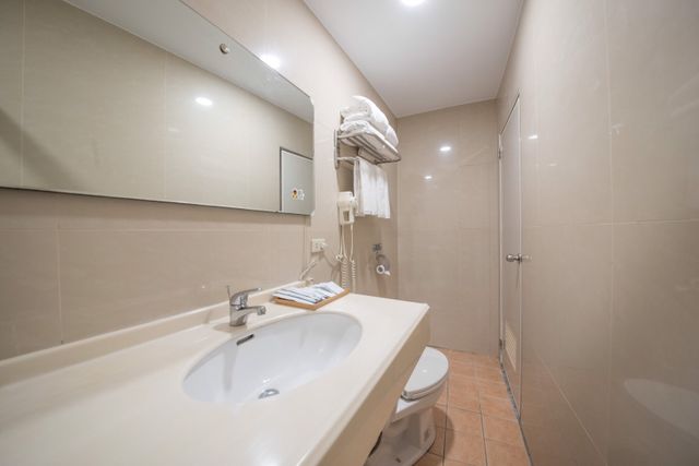 디어 트래블러 (Deer Traveler)-Classic Quadruple Room 502 (no external window)-6