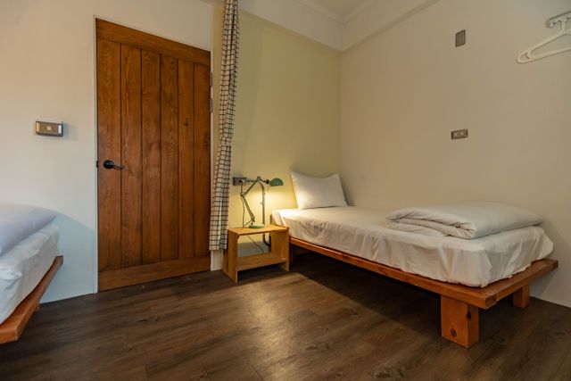 Cozy House Hostel Hualien-3 bed room with shared bathroom-3