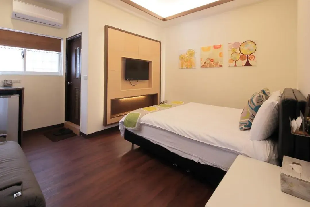 Happiness Yes Story B&B
