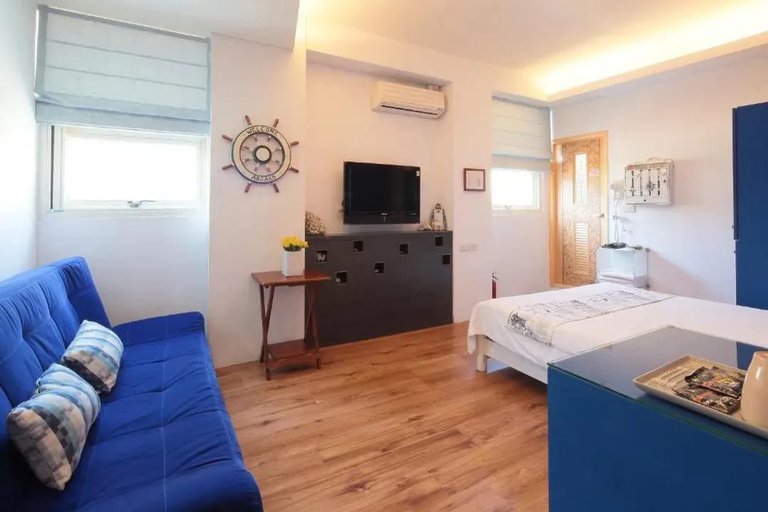 Happiness Yes Story B&B