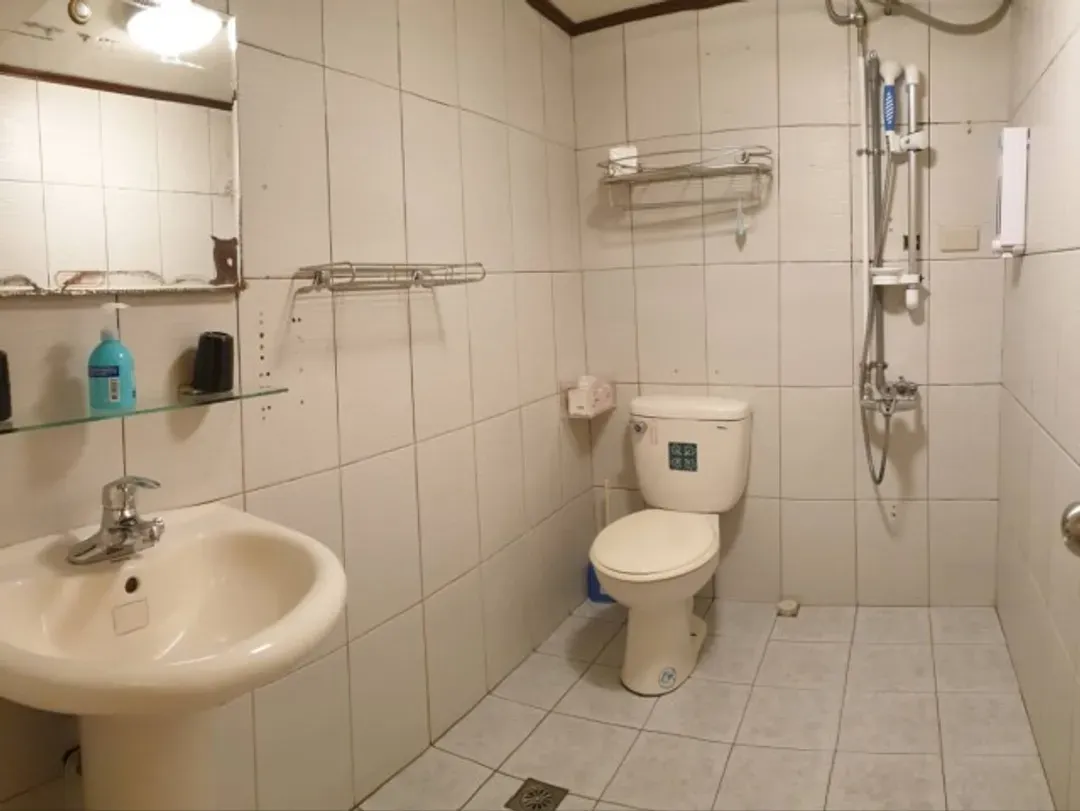 Happiness Yes Story B&B