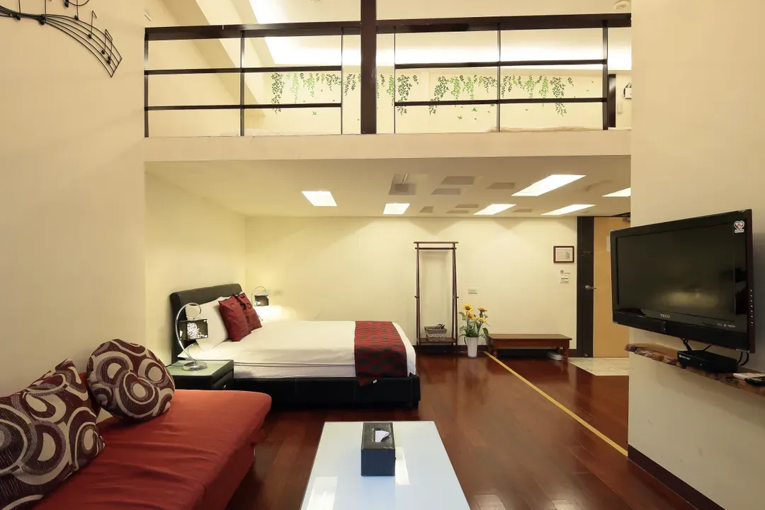 Happiness Yes Story B&B