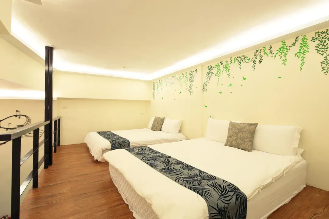 Happiness Yes Story B&B