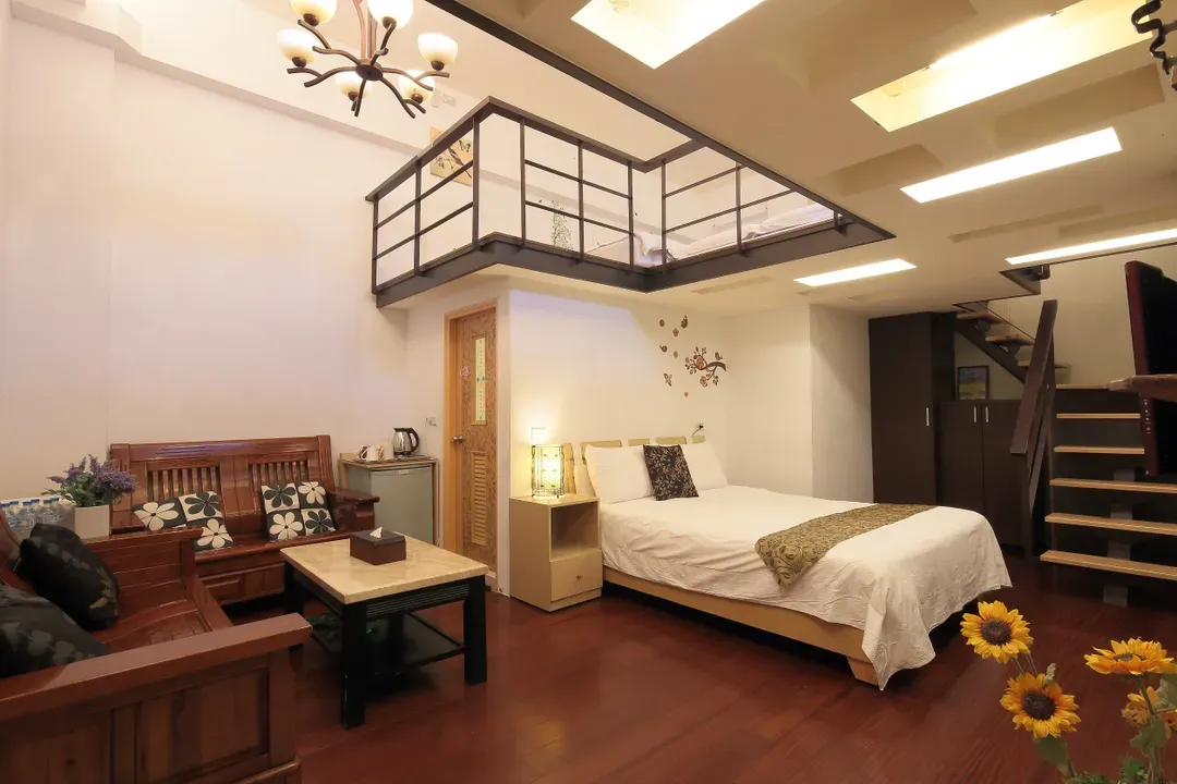 Happiness Yes Story B&B