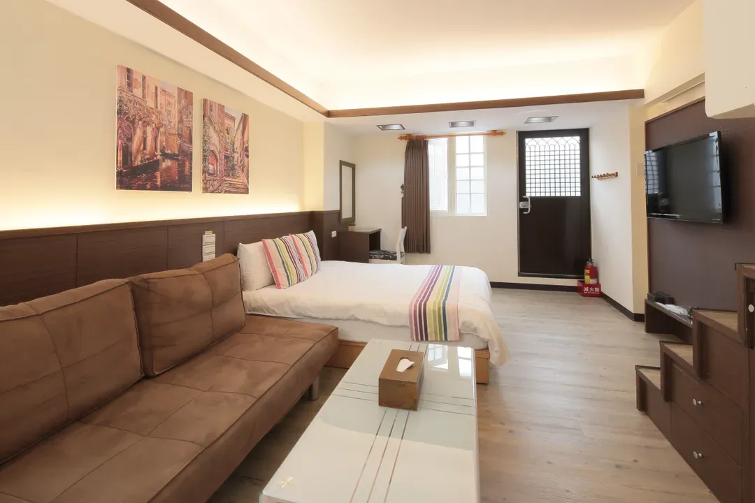 Happiness Yes Story B&B