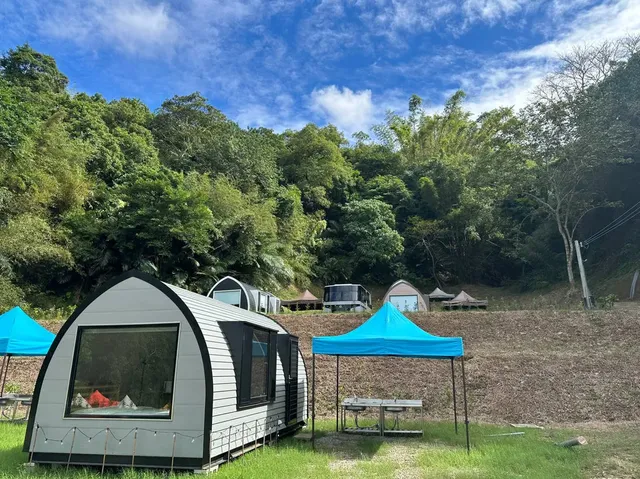 童露人露營區 |獨家8折起！ 豪華一泊一食再贈下午茶加獨立衛浴-【懶人露營】合掌屋-6