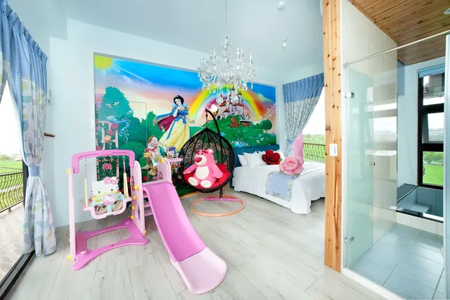 Fairy tale village ecological farm B & B-宜2113號 l粉紅城堡民宿 -2人VILLA景觀湯屋房 l田中央大落地窗 l獨立進出口 l大溫泉湯屋  l獨立陽台可l烤肉l餵魚喝奶奶 l夕陽 l日出 l 不挑房-11