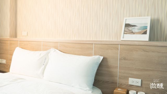TipsyHotel-Standard Double Room-3