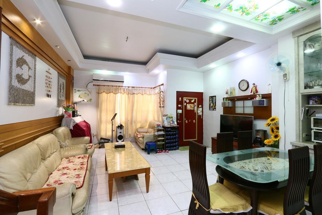 Dongshan left bank bed and breakfast