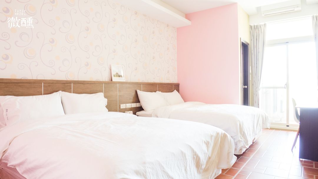 TipsyHotel