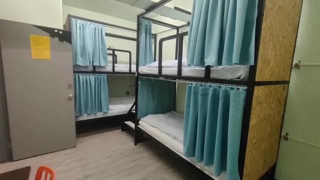 途中 ‧ 台北 國際青年旅舍-混住多人房的上舖床位 (不指定房型)-9