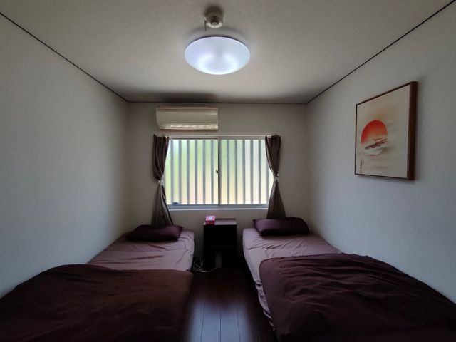 2 MIN FROM NAMBA, 20 MIN FROM USJ, 2 HOUSES FOR MAX 22-2 MIN FROM NAMBA, 16 MIN FROM USJ, 2-FLOOR HOUSE FOR MAX 7-4
