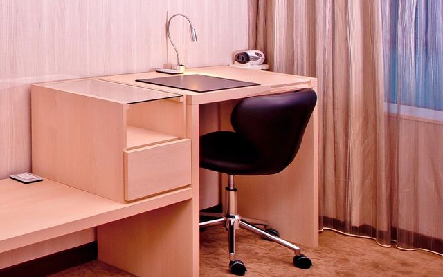 YOMI HOTEL-Monarch Triple Room-5