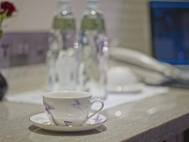 碩美精品旅店-高級雙人房-6