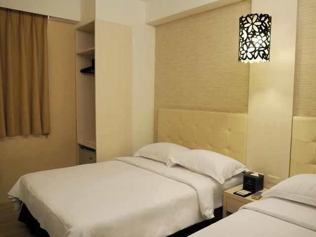 Riverbank Fashion Hotel Hengchun Pavilion-Warm Family Room-4