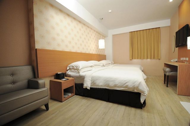 Riverbank Fashion Hotel Hengchun Pavilion-Exquiste Family Room-3