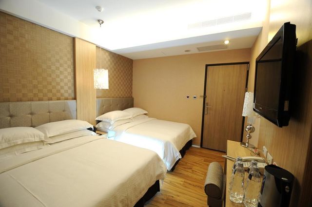 Riverbank Fashion Hotel Hengchun Pavilion-Exquiste Family Room-8