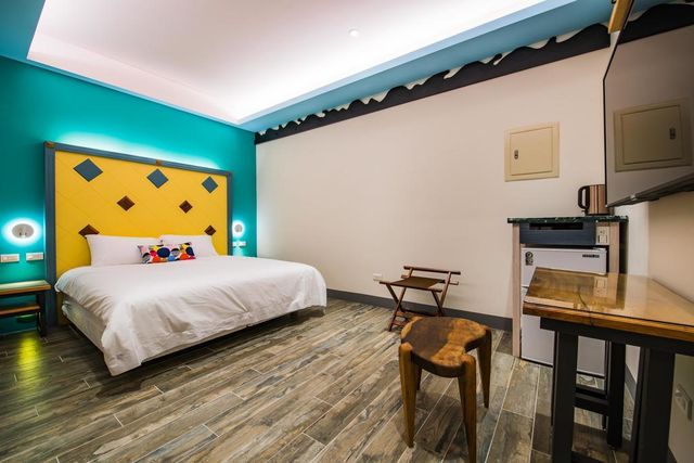 Happy @wings-Double room with balcony-3